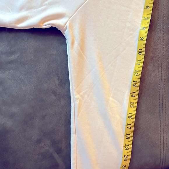 PUMA Activewear Sweatshirt - Medium - Picture 7 of 7